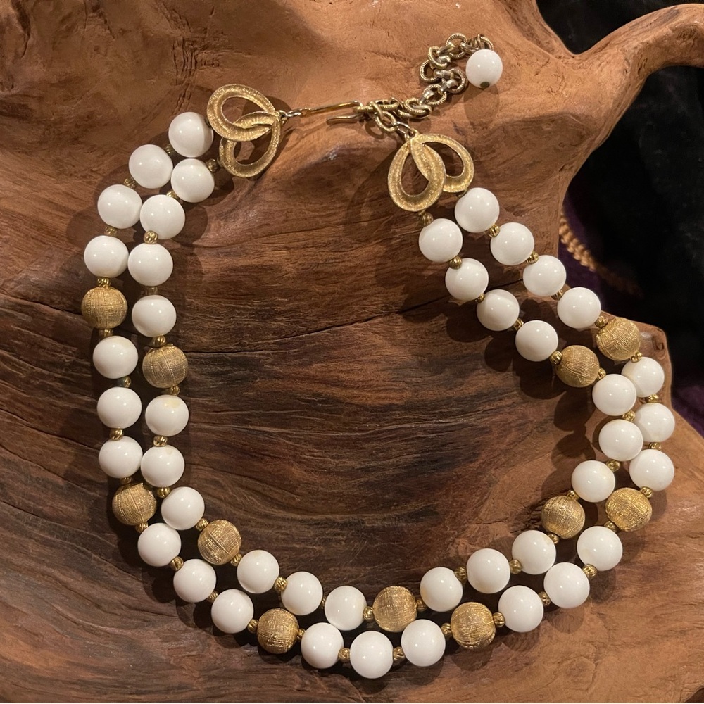 1940/50 White Glass & Gold Satin Covered Beads w/Unique Ends Necklace 17 in